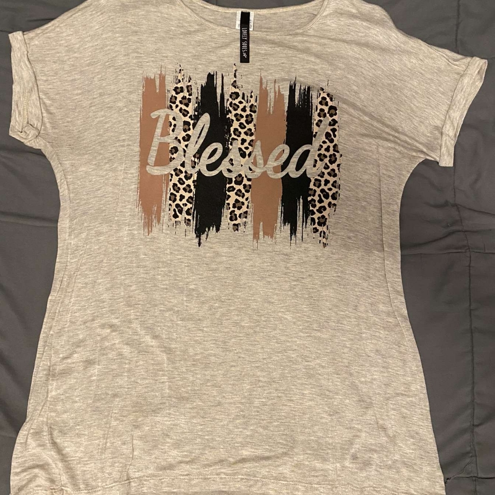 Lovely Souls: Size large: tan, black, and leopard colors